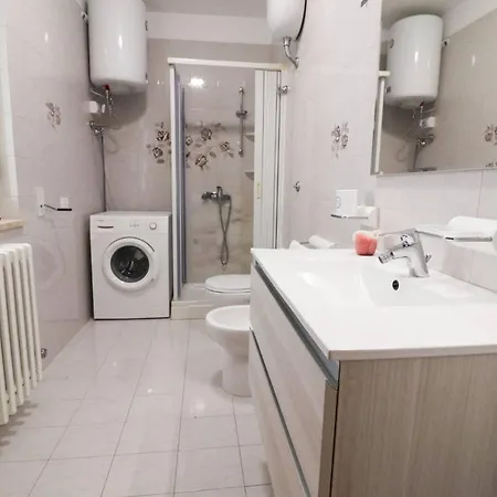 Casa Ambra A Daire